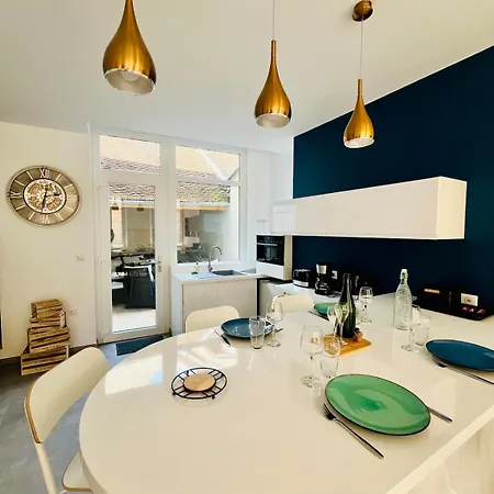 Holiday home Art Vin Le *